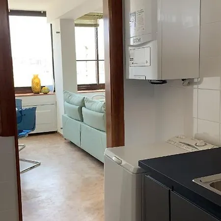 Lighthouse 奥比索拉玛里纳